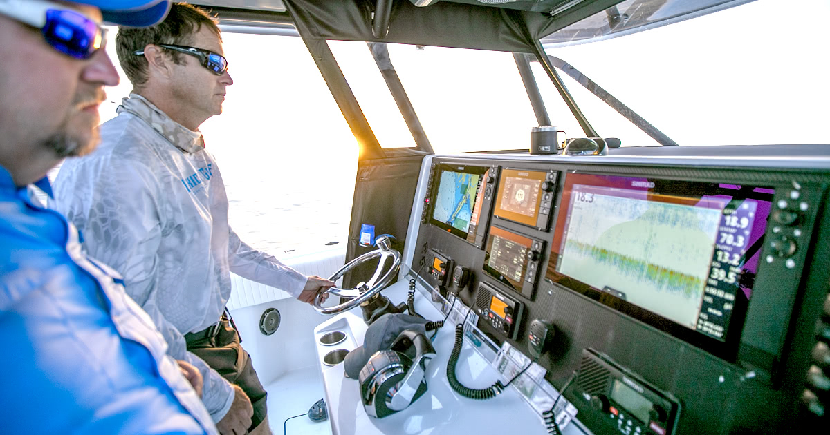 Installation advice for VHF marine radio systems