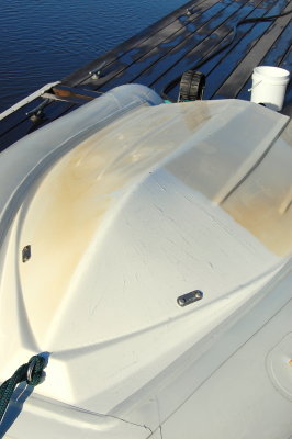 Removing Waterline Hull Staining