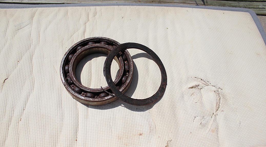 Old-upper-bearing