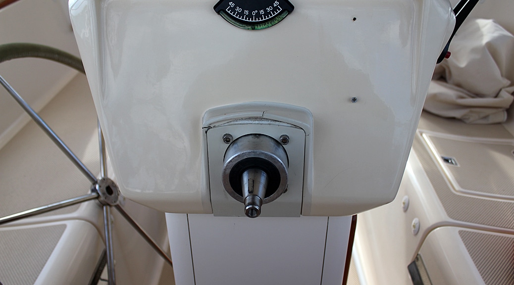 Pinion-installed-in-pedestal