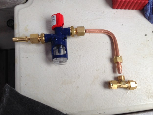 Fitting t piece compression fitting