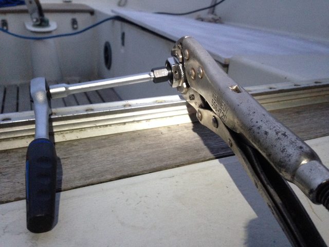 Laser extractor set up