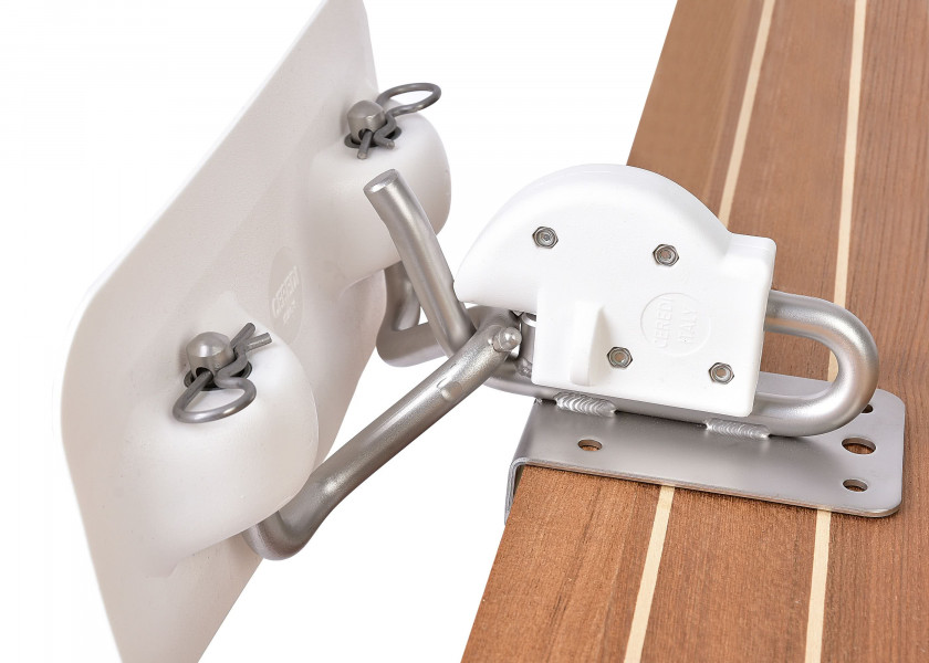 EASY-LIFT DAVIT Mounting Bracket Image 9 of 10