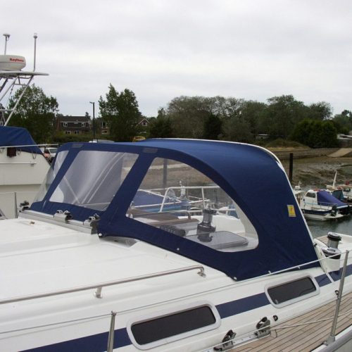 Bavaria 38 (2002) Sprayhood (1)